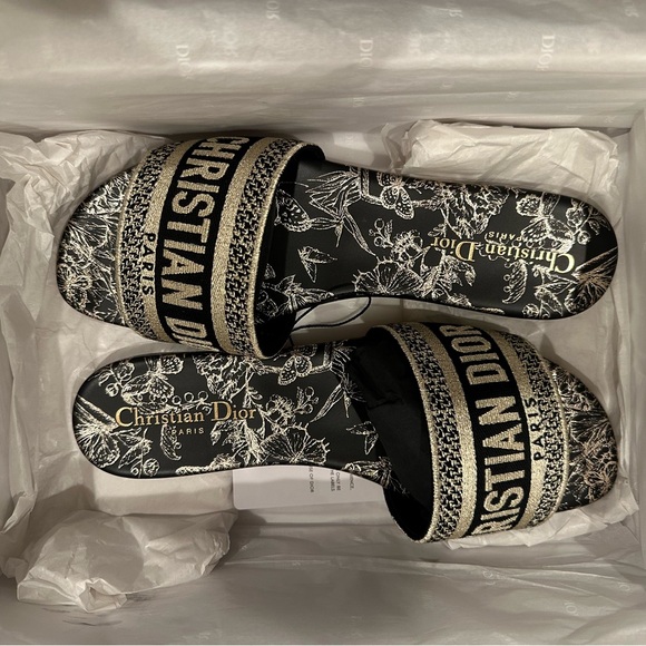 Christian Dior dway slide Size: 38.5 Color: black and gold - Picture 1 of 6